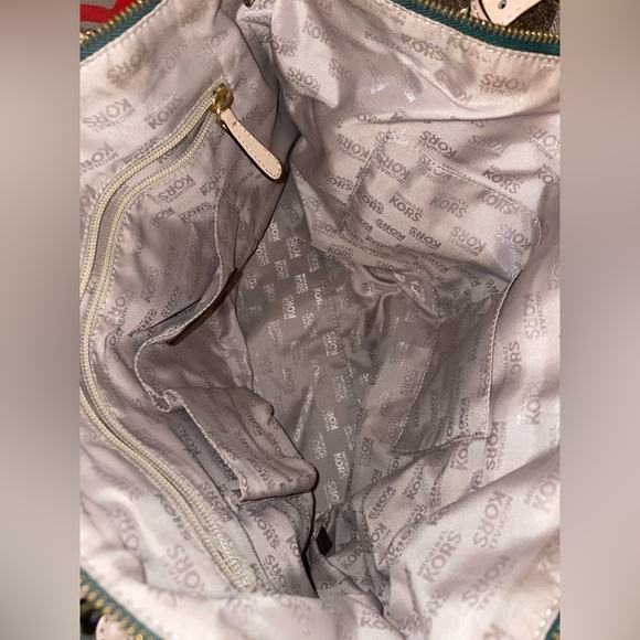 Michael Kors Purse - Picture 4 of 4